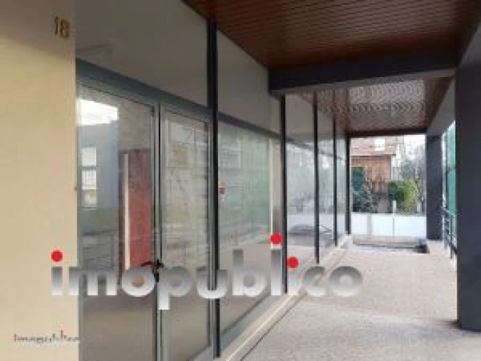 Loja para Arrendamento em Vila Verde e Barbudo Foto 3