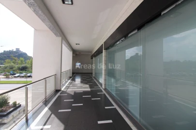 Loja para Arrendamento em Marrazes e Barosa