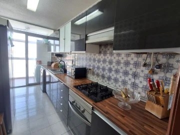 Apartamento T3 para Arrendamento em Carcavelos e Parede