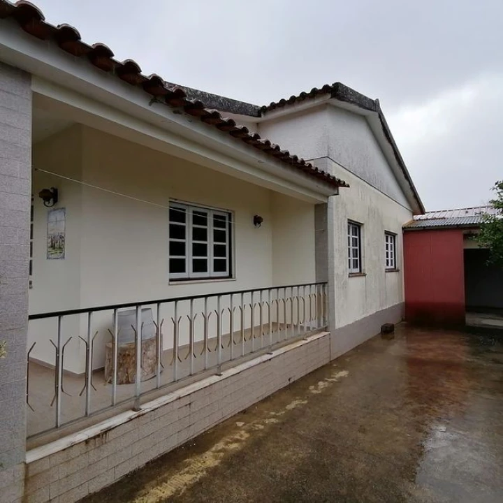 Moradia T3 para Venda em Bustos, Troviscal e Mamarrosa Foto 3