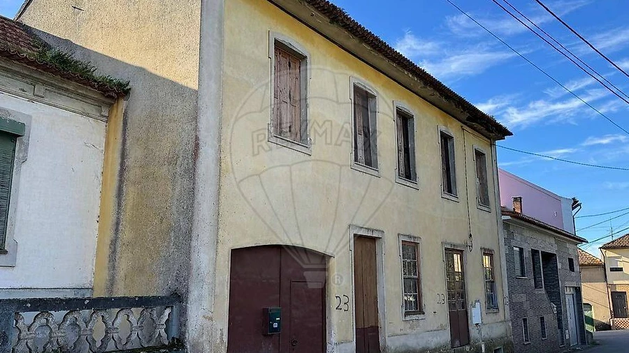 Moradia T4 para Venda em Salreu