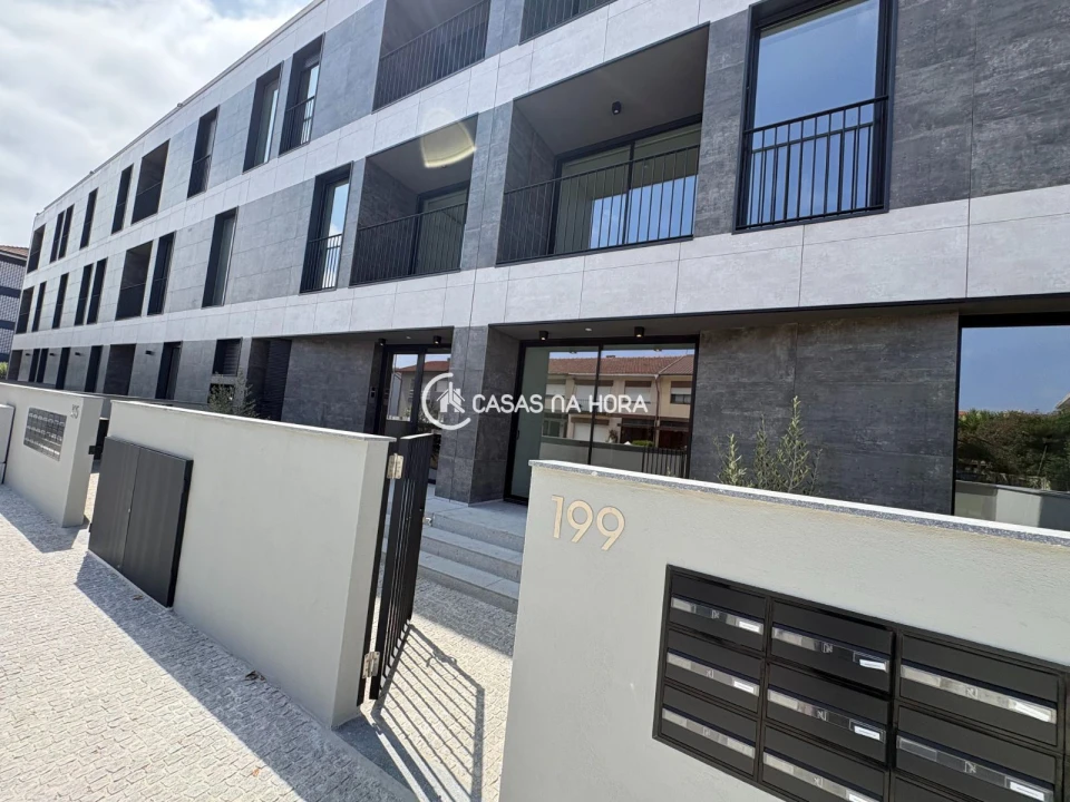 Apartamento T1 para Arrendamento em São Mamede de Infesta e Senhora da Hora Foto 8