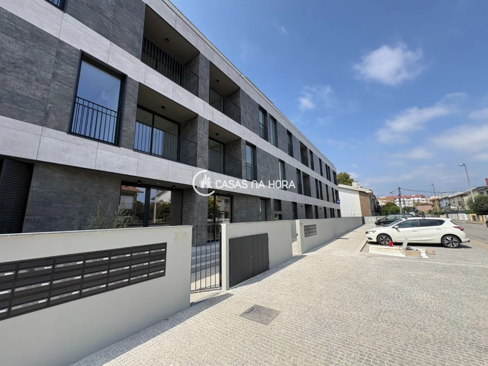Apartamento T1 para Arrendamento em São Mamede de Infesta e Senhora da Hora Foto 9