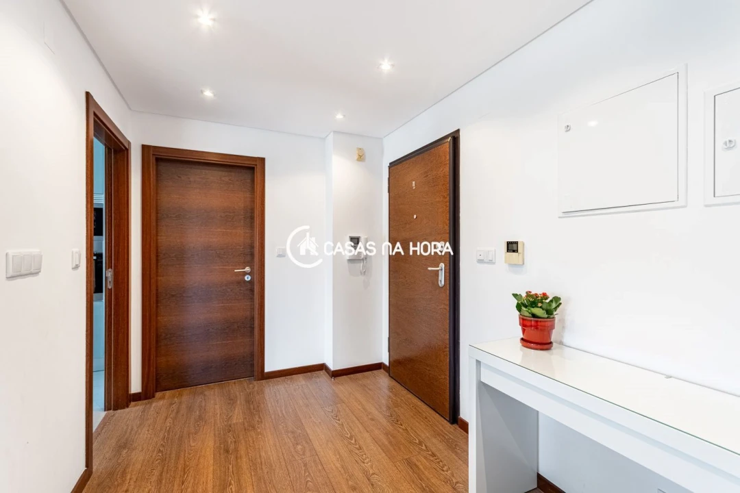 Apartamento T3 para Venda em Alfragide Foto 18