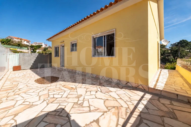 Moradia T2 para Venda em Malveira e São Miguel de Alcainça Foto 2