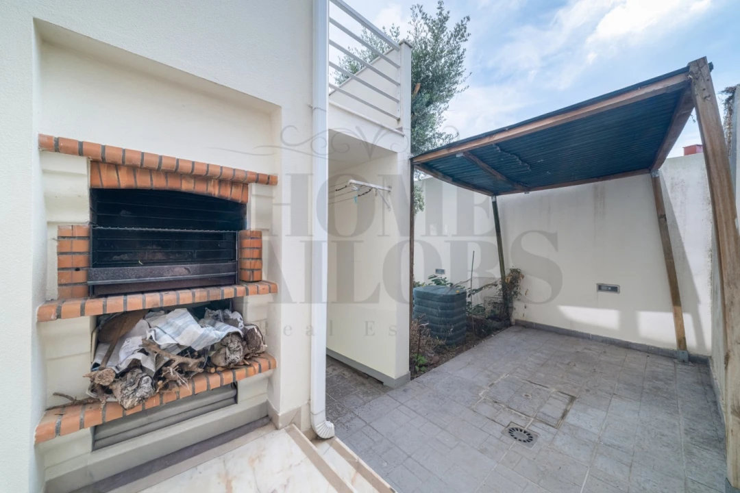 Moradia T4 para Arrendamento em Almada, Cova da Piedade, Pragal e Cacilhas Foto 24
