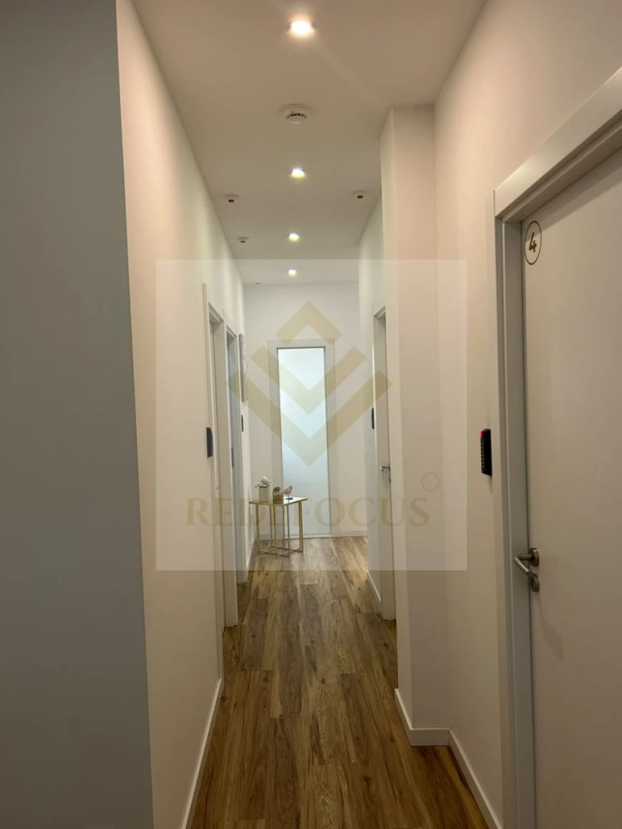 Loja para Arrendamento em Braga (São José de São Lázaro e São João do Souto) Foto 9