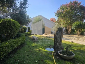 Moradia T3 para Venda em Mentrestido
