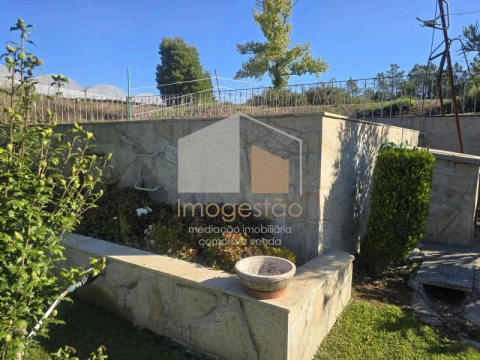Moradia T3 para Venda em Mentrestido Foto 24