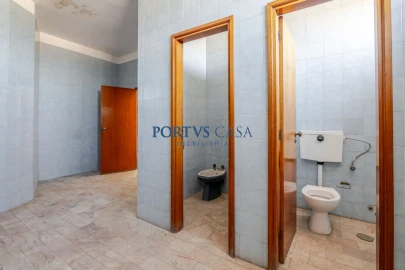 Loja para Venda em Perafita, Lavra e Santa Cruz do Bispo
