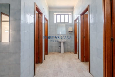Loja para Venda em Perafita, Lavra e Santa Cruz do Bispo