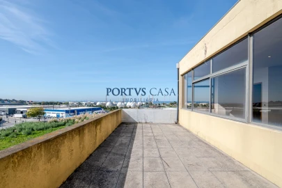 Loja para Venda em Perafita, Lavra e Santa Cruz do Bispo