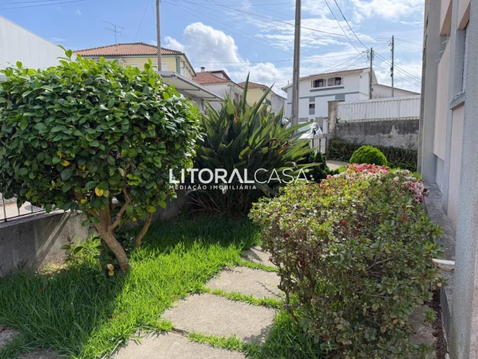 Moradia T5 para Venda em O. Azeméis, Riba-Ul, Ul, Macinhata Seixa, Madail Foto 29