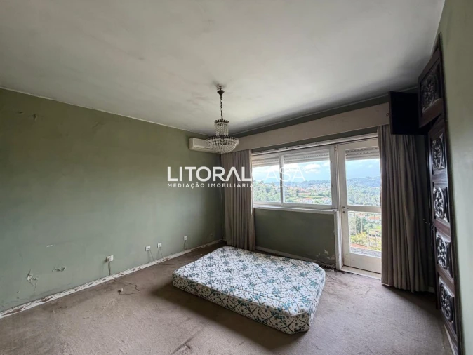Moradia T5 para Venda em O. Azeméis, Riba-Ul, Ul, Macinhata Seixa, Madail Foto 9