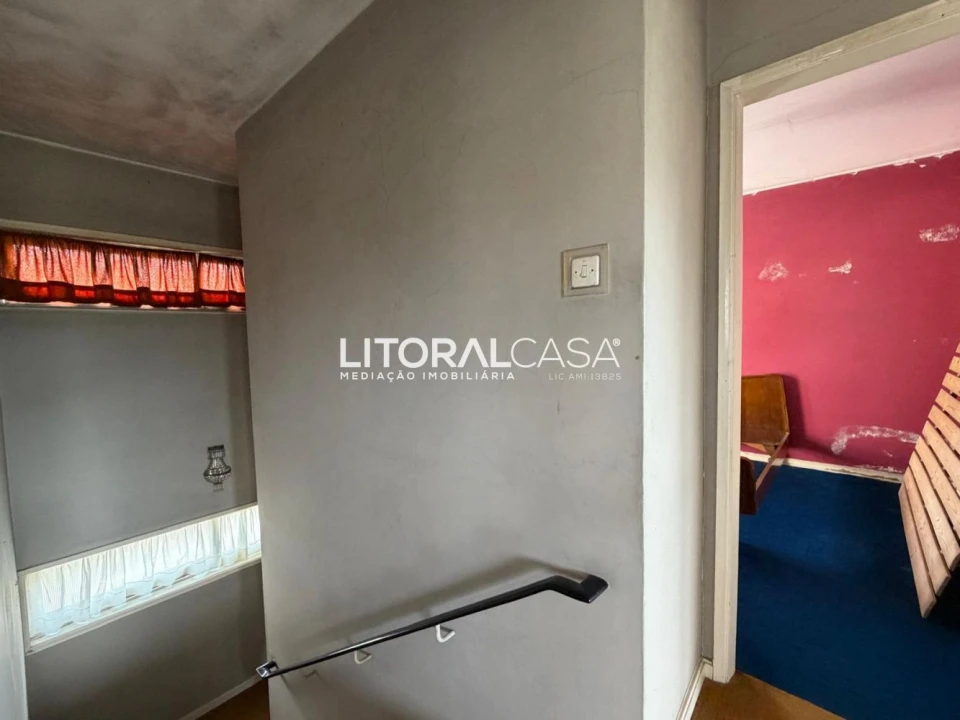 Moradia T5 para Venda em O. Azeméis, Riba-Ul, Ul, Macinhata Seixa, Madail Foto 21