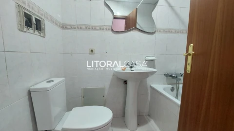 Apartamento T2 para Venda em Eixo e Eirol