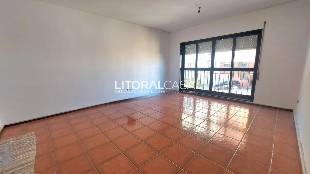 Apartamento T2 para Venda em Eixo e Eirol Foto 1