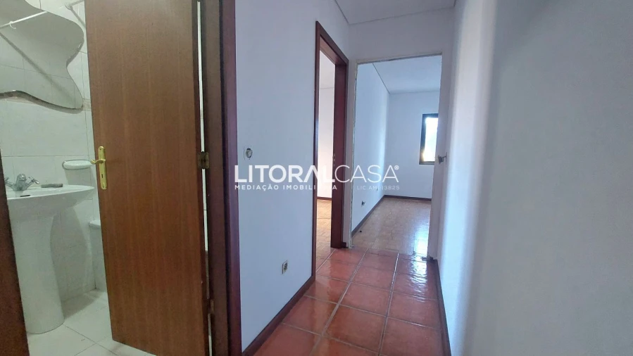 Apartamento T2 para Venda em Eixo e Eirol Foto 10