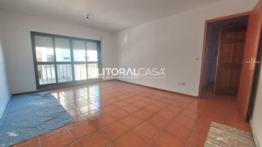 Apartamento T2 para Venda em Eixo e Eirol Foto 2
