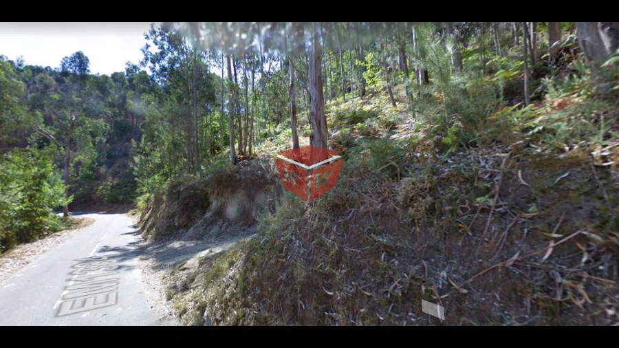 Terreno para Venda em Povoa de Lanhoso (N. Senhora do Amparo)
