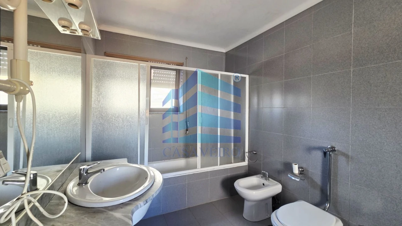 Apartamento T1 para Venda em Glória e Vera Cruz Foto 8