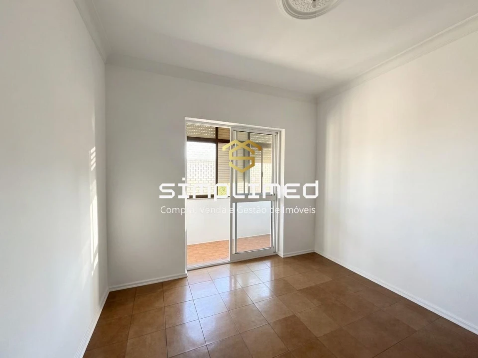Apartamento T2 para Venda em Alto do Seixalinho, Santo André e Verderena Foto 1
