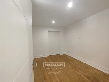 Apartamento T2 para Venda em Queluz e Belas