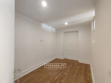Apartamento T2 para Venda em Queluz e Belas