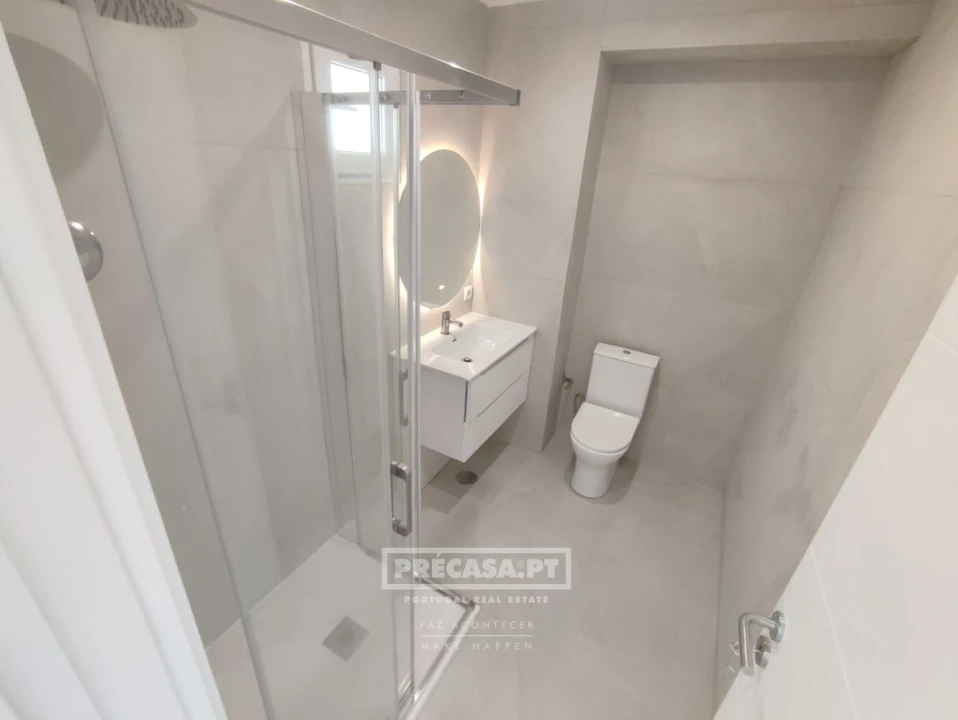 Apartamento T2 para Venda em Queluz e Belas Foto 22