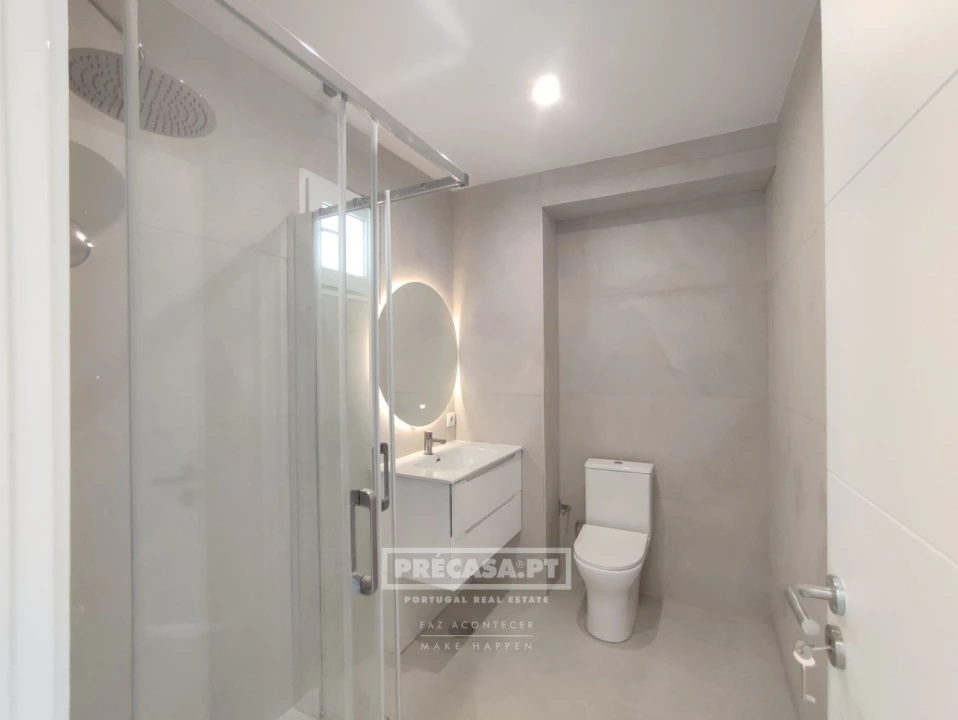 Apartamento T2 para Venda em Queluz e Belas Foto 20