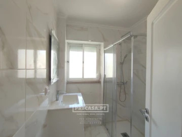 Apartamento T2 para Venda em Falagueira-Venda Nova