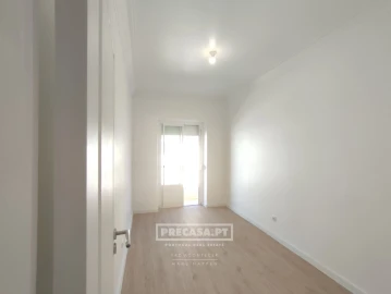Apartamento T2 para Venda em Falagueira-Venda Nova