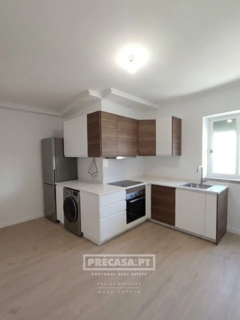 Apartamento T2 para Venda em Falagueira-Venda Nova