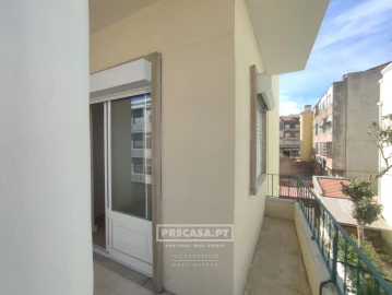 Apartamento T2 para Venda em Falagueira-Venda Nova