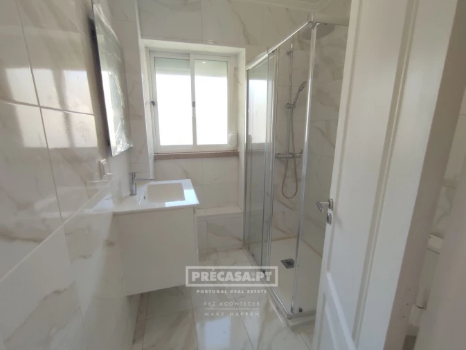 Apartamento T2 para Venda em Falagueira-Venda Nova Foto 18