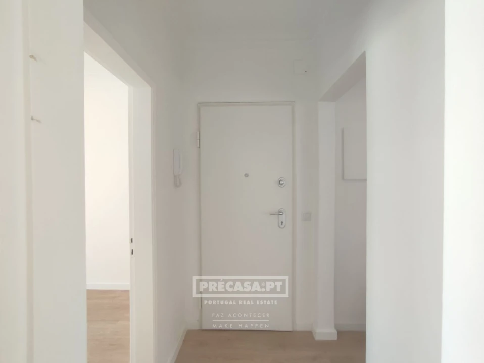 Apartamento T2 para Venda em Falagueira-Venda Nova Foto 10