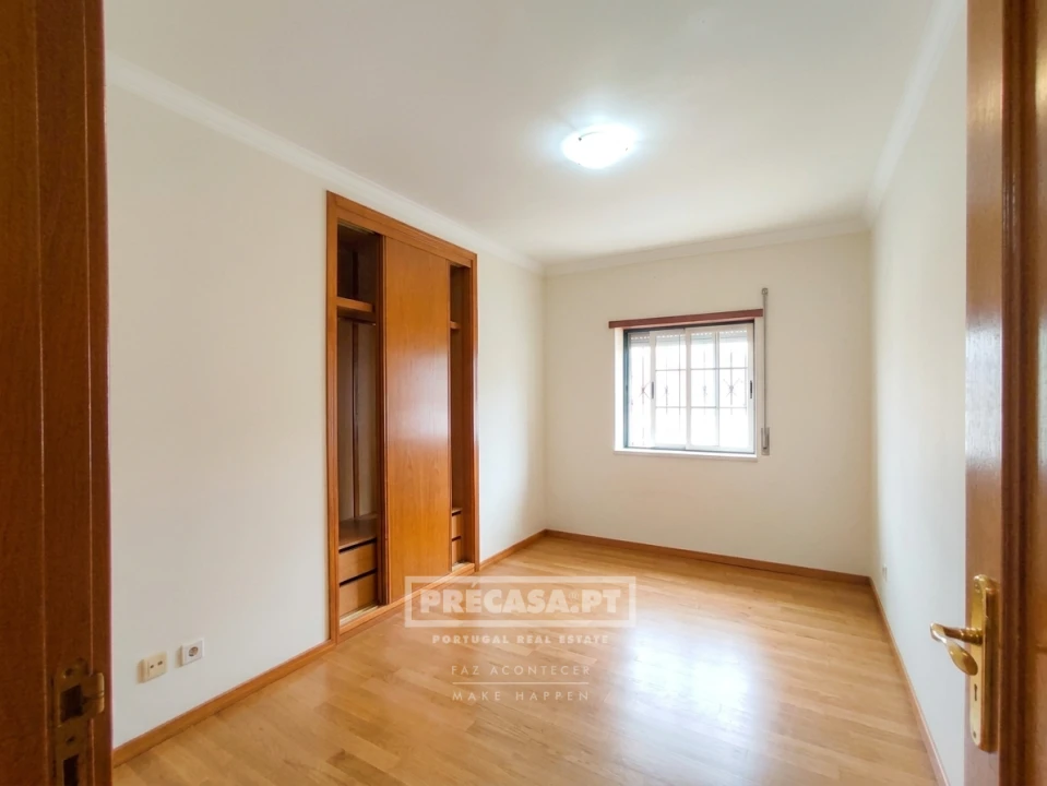Apartamento T3 para Venda em Samora Correia Foto 16