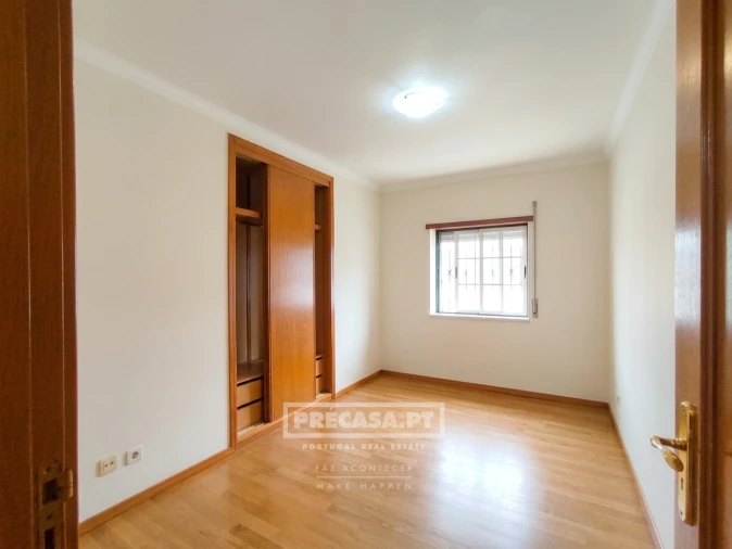 Apartamento T3 para Venda em Samora Correia Foto 16