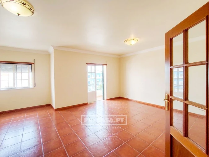 Apartamento T3 para Venda em Samora Correia Foto 4