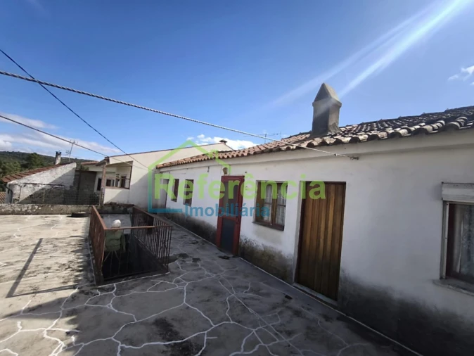 Moradia T2 para Venda em Eiras, São Julião de Montenegro e Cela Foto 4