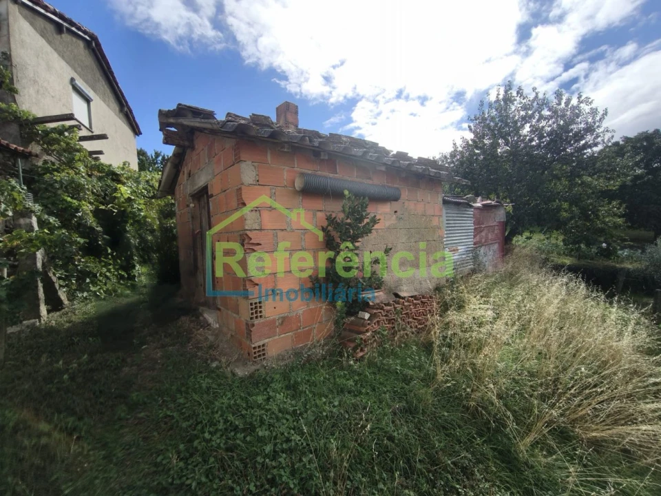 Moradia T2 para Venda em Eiras, São Julião de Montenegro e Cela Foto 24