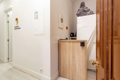 Apartamento T6 para Venda em Santo António