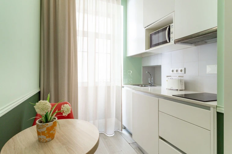 Apartamento T6 para Venda em Santo António Foto 6