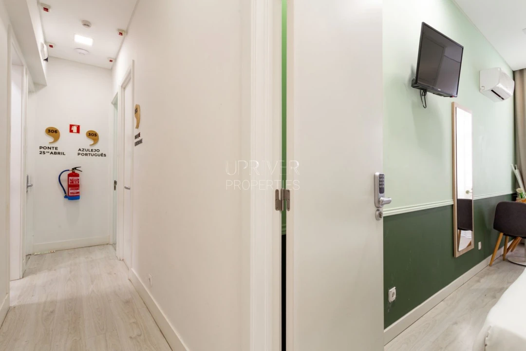 Apartamento T6 para Venda em Santo António Foto 4