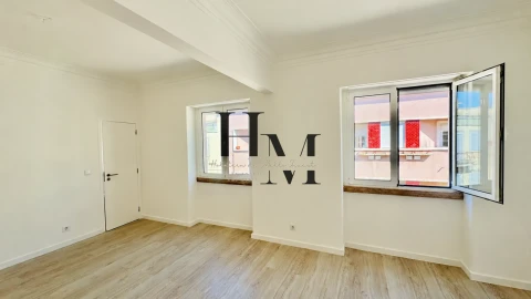 Apartamento T1 para Venda em São Vicente