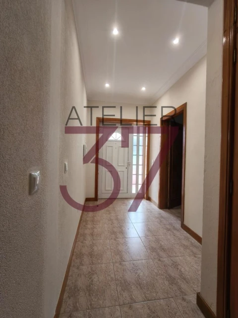 Moradia T3 para Venda em Canedo, Vale e Vila Maior
