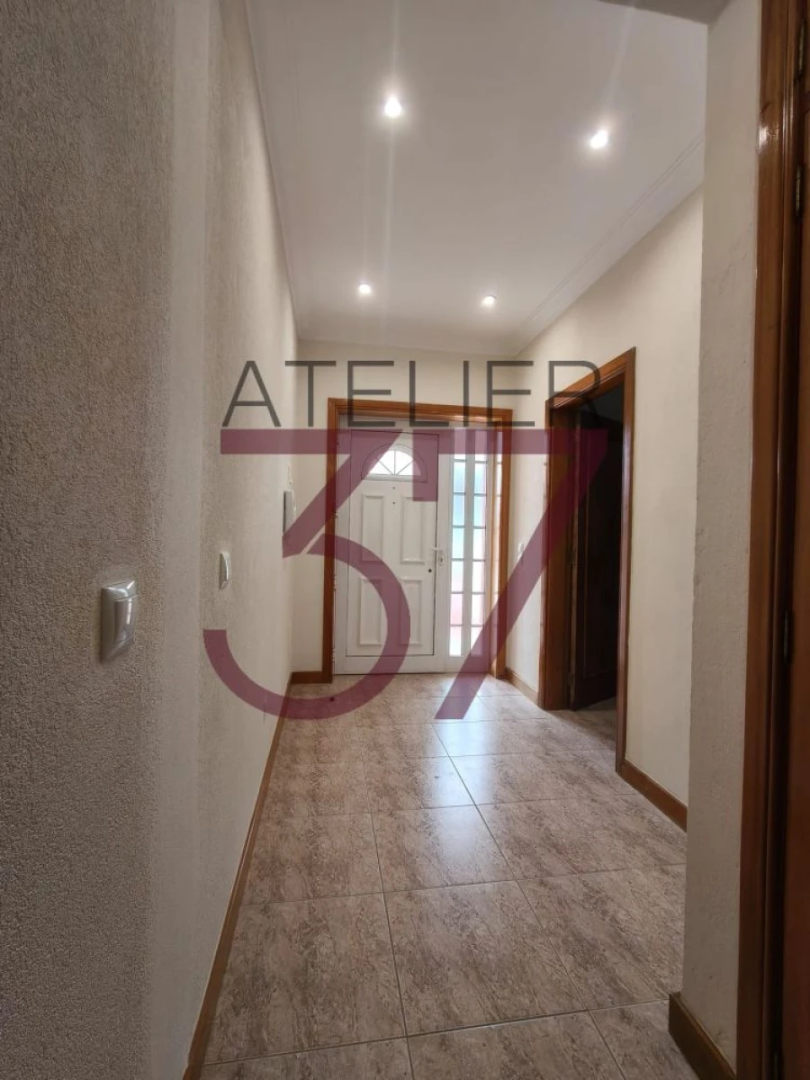 Moradia T3 para Venda em Canedo, Vale e Vila Maior Foto 16