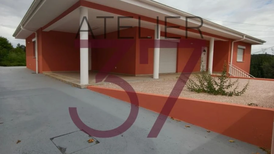 Moradia T3 para Venda em Canedo, Vale e Vila Maior