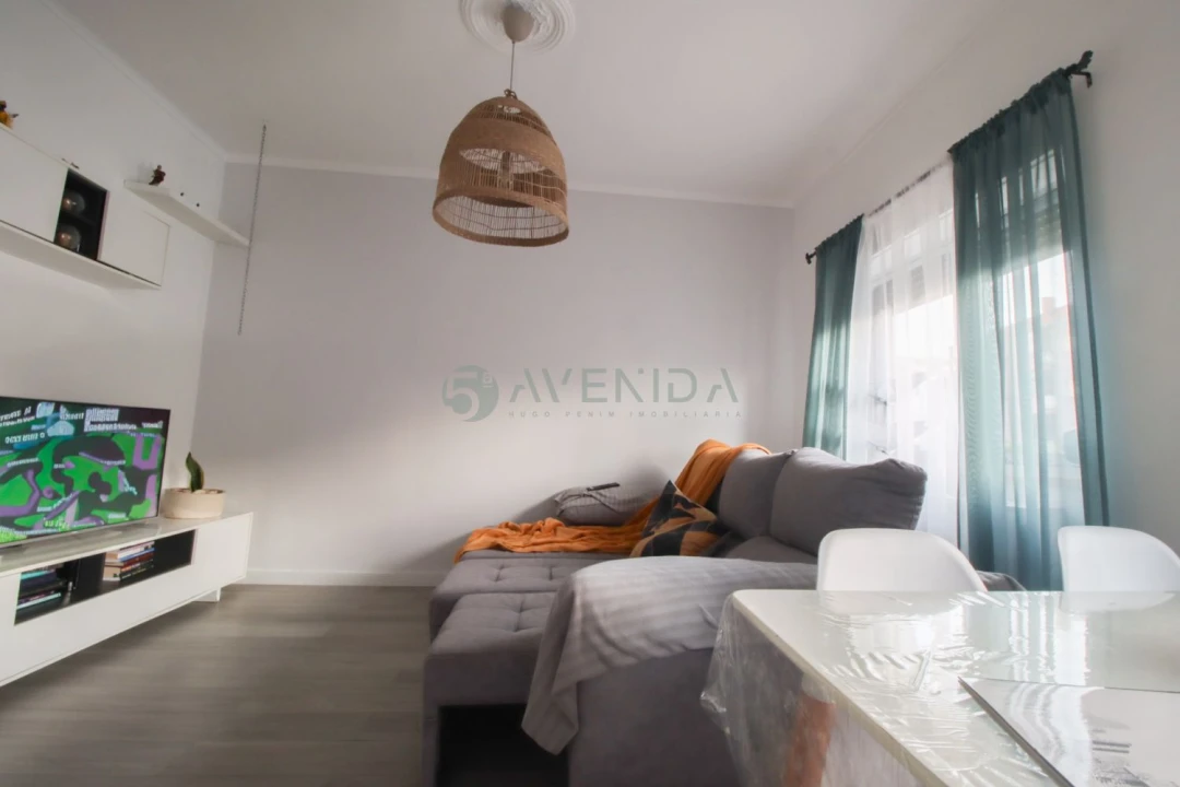 Apartamento T2 para Venda em Barreiro e Lavradio Foto 3