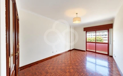 Apartamento T2 para Venda em Algueirão-Mem Martins